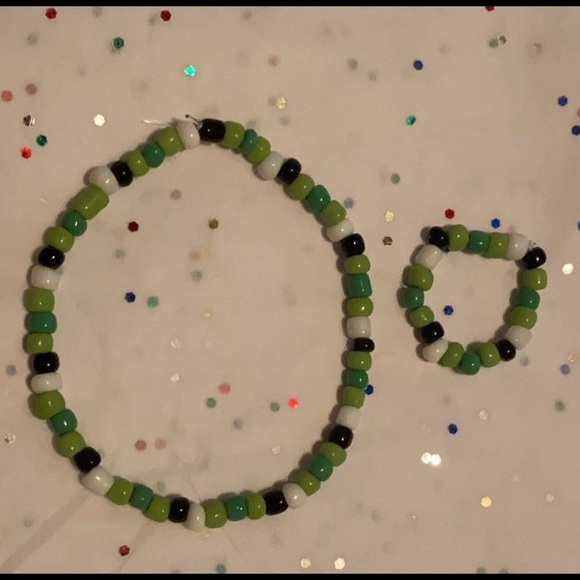 bracelet/ring - Picture 1 of 1